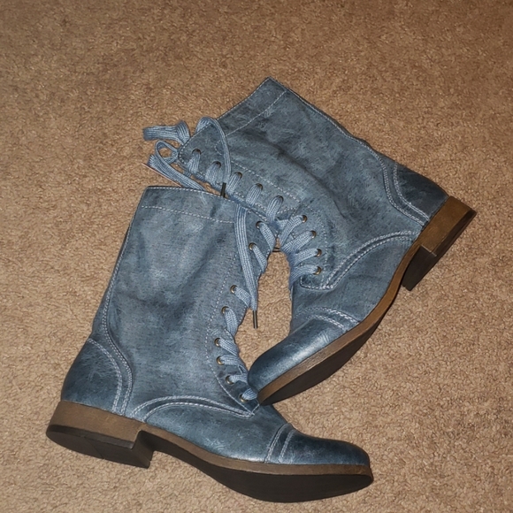 Mossimo Supply Co. Shoes - Never been worn, fashion boots.